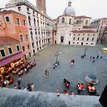 Venice San Geremia Apartment